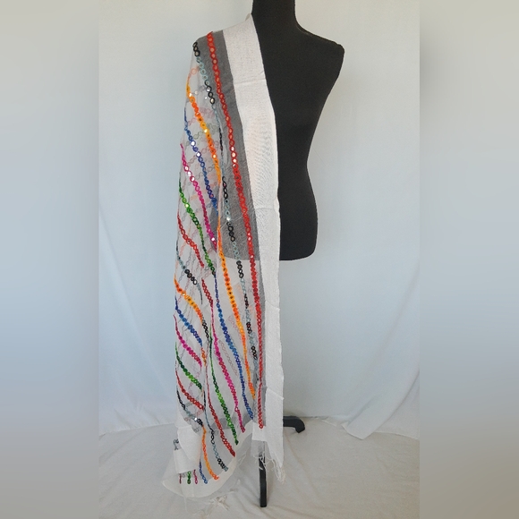 White mirror work embroidered dupatta / scarf - Picture 1 of 1